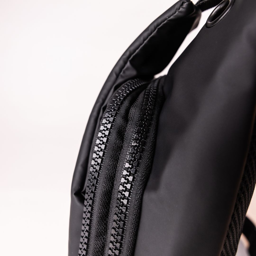 Adventure Pro Crossbody
